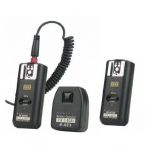 YONGNUO RF-602 2.4GHz Wireless Remote Flash Trigger for CANON with 3 Receiver